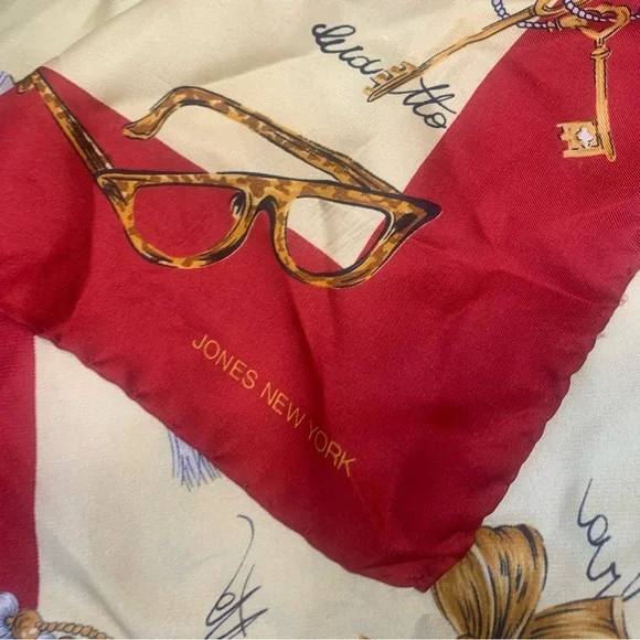 VTG Jones New York 100% Silk Rolled Edge Printed Scarf Perfume Tassel Key Square - Picture 2 of 11